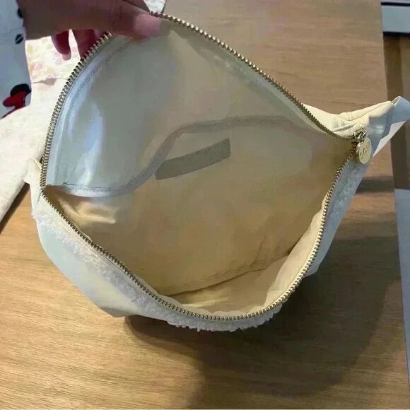 Stoney Clover Lane Jumbo Fanny Sherpa Sand with Heart Patch - Picture 6 of 7